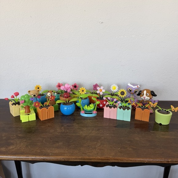 Other - Lot of 22 Dancing Solar Powered BobbleHeads Summer Flower Themed Animal